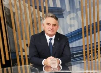 Komšić: Američka ambasada je podstrekač imenovanja neustavne Vlade FBiH, vrše pritisak na Schmidta za novo nametanje (VIDEO) Željko Komšić