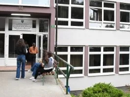 Kakanjska Gimnazija