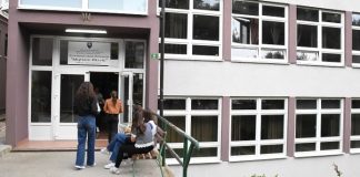 Kakanjska Gimnazija