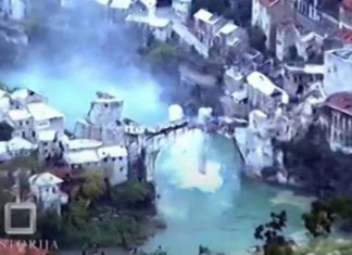 Svjetski ekskluziv: Objavljen novi snimak rušenja Starog mosta, snimljen s položaja HVO-a (VIDEO) Snimak Rušenja Starog Mosta