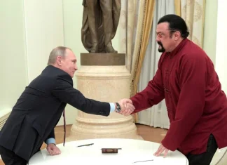 Steven Seagal planira dokazati da Rusija nije napala Ukrajinu, već se samo bori protiv nacizma Steven Seagal