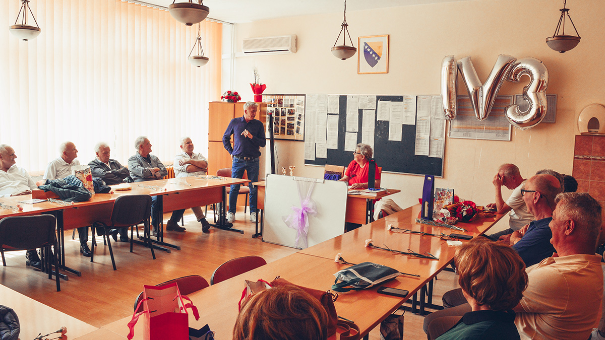 U Zenici Okupljanje Bivsih Ucenika Skole Nikola Tesla