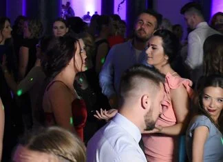 U Hotelu Zenica Apsolventsko veče Unije studenata UNZE Apsolventsko Veče
