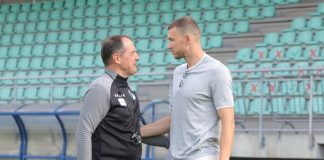 Džeko I Trener Hadžibegić (2)