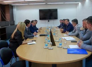 Vlada FBiH: Fiskalnom reformom smanjiti poreze i povećati plate radnicima Niksic SSSBiH