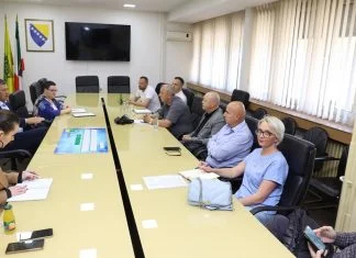 Potpisan Ugovor o subvencioniranom prevozu penzionera u Zenici Potpisivanje Ugovora O Prijevozu Penzionera
