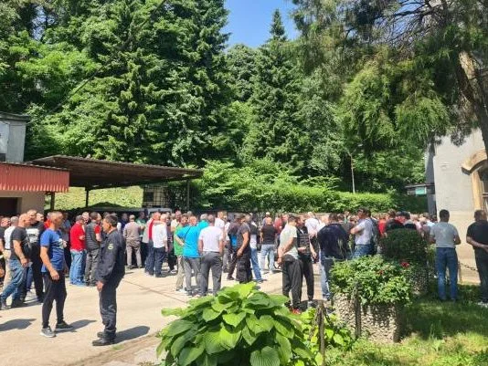 Protesti Rudara Ispred Preduzeća RMU Zenica