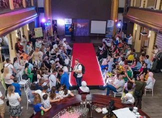 Udruženje i Servis centar „DLAN“ Zenica organizovali drugu inkluzivnu modnu reviju „DLAN – Za male ruke“ (FOTO) Revija Za Male Ruke Udruženje Dlan Zenica