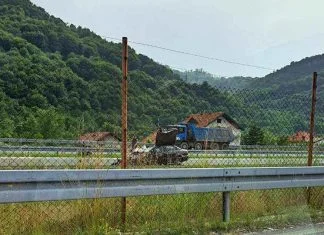 U saobraćajnoj nesreći kod Zenice preminula majka, teško povrijeđeno dvoje djece Saobraćajna Nesreća
