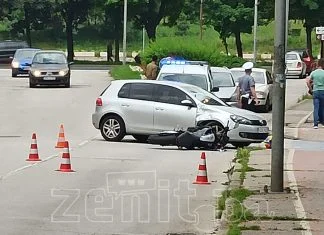 Saobraćajna nesreća u centru Zenice, povrijeđen motociklista Saobracajna Nesreca Zenica