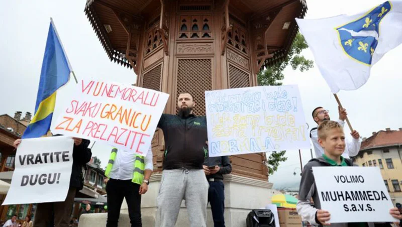 Skup Protiv Povorke Ponosa 2