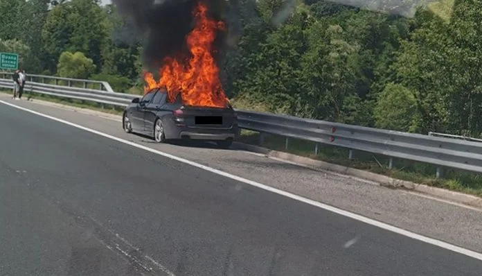 Zapaljen Automobil Autocesta A1
