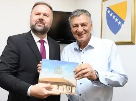 Zenički Muftija Dizdarević I Kasumović