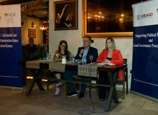 U Zenici održan ‘Aktuelni čas s mladim parlamentarcima’ Aktuelni čas