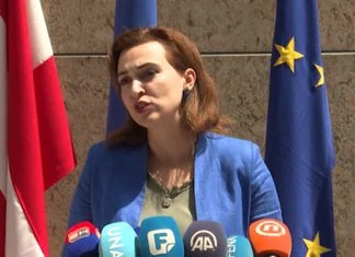 Zadić: Genocid u Srebrenici podsjetnik šta se može dogoditi kada zavlada mržnja Alma Zadić