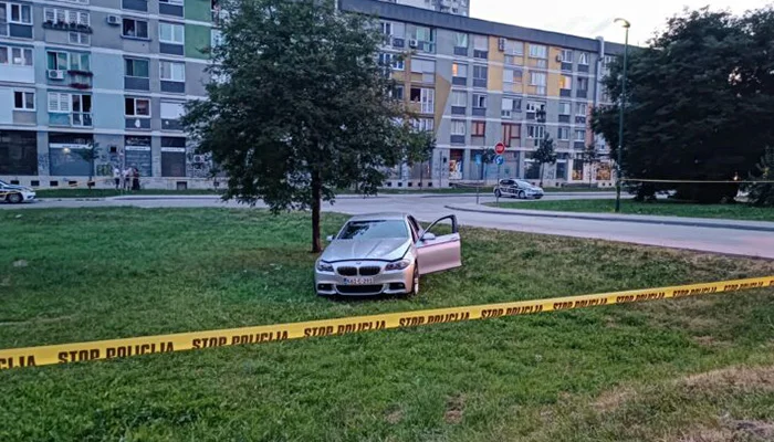 BMW Koji Je Udario Dvije Djevojke Sarajevo