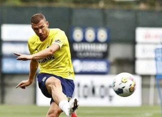 Edin Džeko prvi put trenirao s ekipom Fenerbahcea Edin Džeko