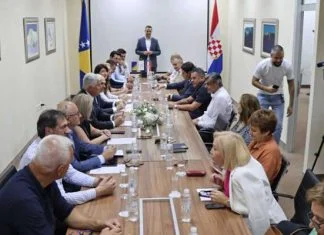 HNS pravi radne grupe za izmjene Ustava i Izbornog zakona HNS Sjednica U Mostaru 2023
