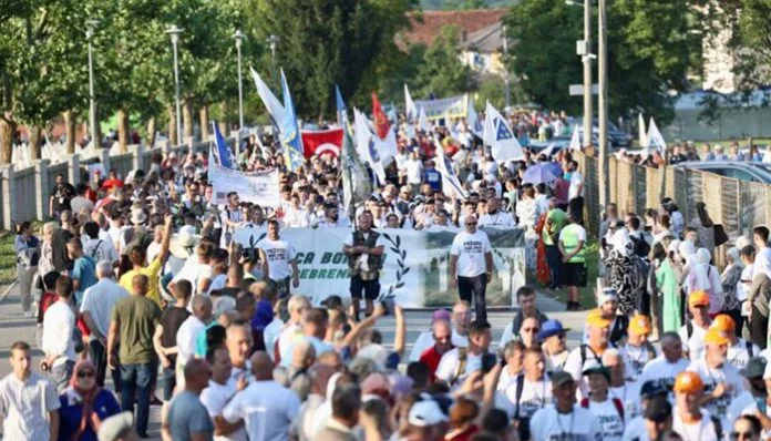 Hiljade Učesnika Marša Mira Stiglo U Potočare