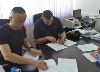 U Travniku potpisan novi kolektivni ugovor, plaće zdravstvenih radnika rastu za 15 posto Kolektivni Ugovor Ljekari SBK Foto Fena
