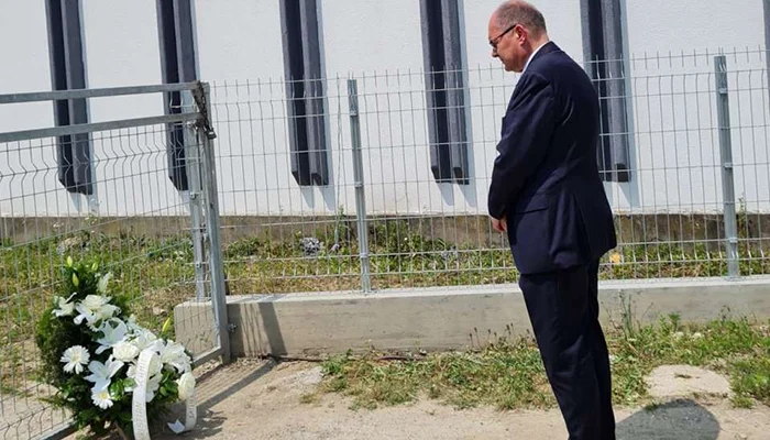 Kristijan Smit, Kravica