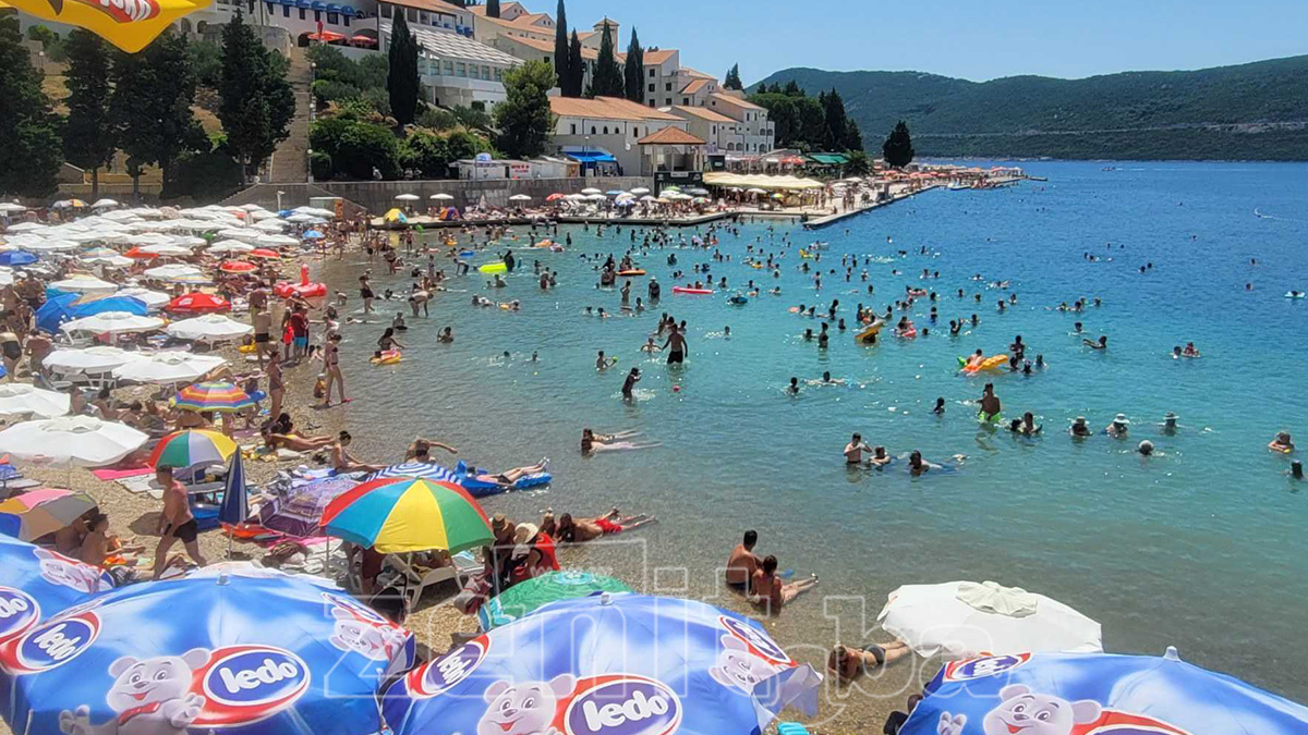 Neum Ljeto Sezona