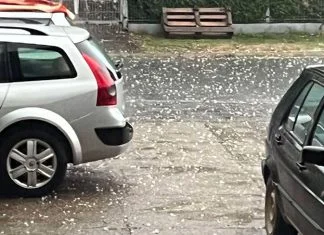 Olujno nevrijeme pogodilo dijelove BiH Nevrijeme Kozarska Dubica Srna