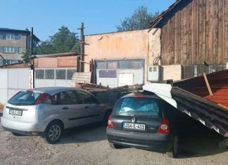 Olujno nevrijeme sinoć prouzrokovalo manje štete i 15-minutni nestanak struje u Zenici Nevrijeme U Zenici