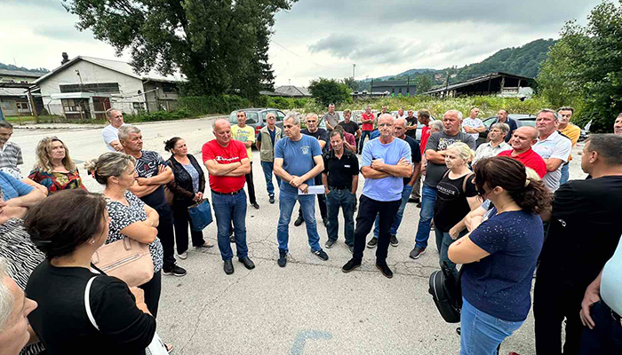 Protest Radnika Preduzeca Krivaja