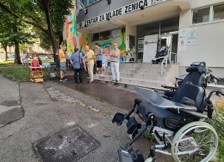 Udruženje Kreativci Zenica Obezbjedilo Opremu Za Osobe Sa Invaliditetom
