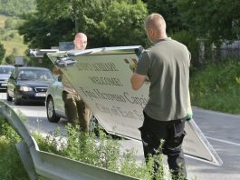 Uklanjanje Table S Natpisom