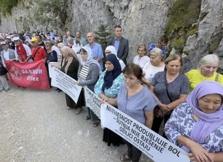 Obilježena 31. Godišnjica Svirepog Strijeljanja 224 Logoraša Na Korićanskim Stijenama