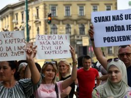 Protest Građana U Sarajevu Za Lijek Za Cističnu Fibrozu