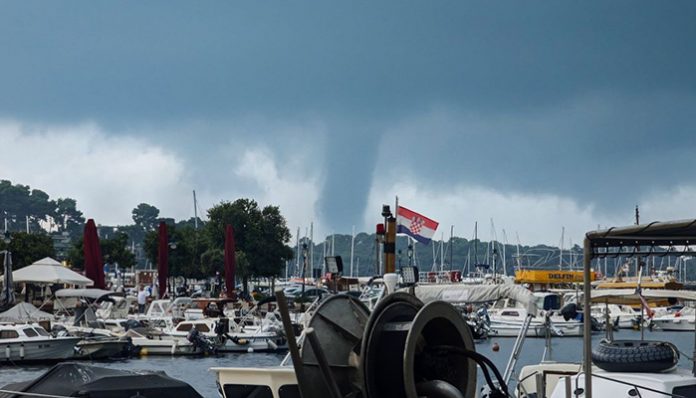 Nevrijeme Rovinj Hrvatska Pijavica