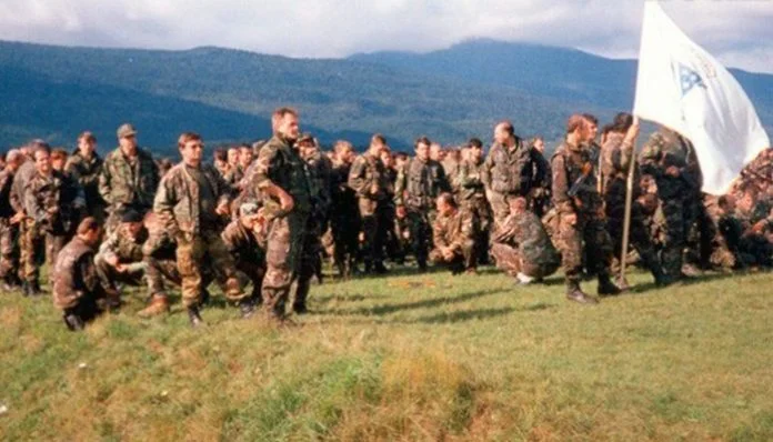 17 Krajiska U Petrovcu Pred Odbranu Kljuca