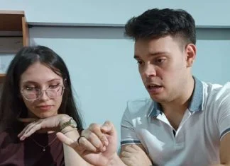 Zenički student Kemal Bašić videoigricu “Astral Nexus” pretvorio i u društvenu igru s kartama Kemal Bašić