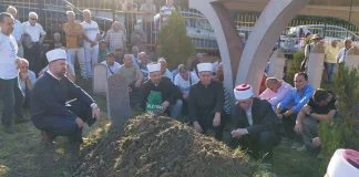 Klanjana Dženaza Doktoru Feridu Aliću