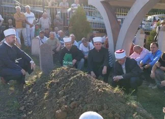 Klanjana dženaza dr. Feridu Aliću (FOTO) Klanjana Dženaza Doktoru Feridu Aliću