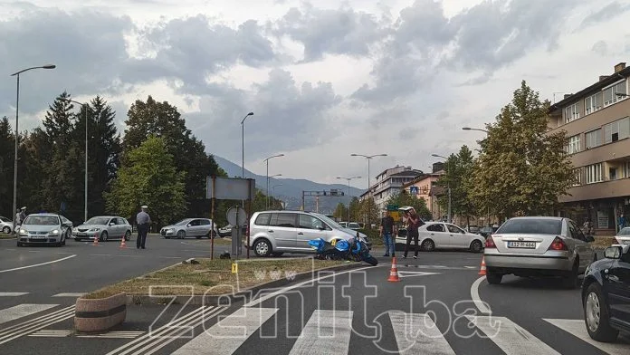 Saobraćajna Nesreća Kod Kružnog Toka U Zenici
