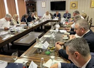 Sastanak SNSD-a, HDZ-a i Trojke u Istočnom Sarajevu Sastanak Vladajue Koalicije