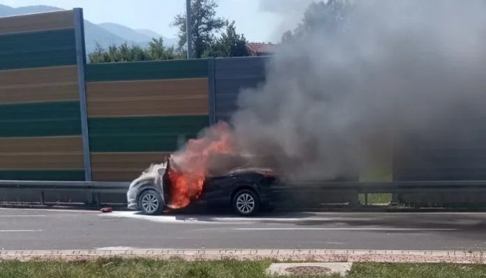 Vlakovo, Gori Automobil