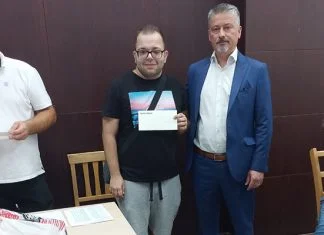 Zeničani osvojili nagrade na šahovskom turniru u Jajcu Zeničanin Dino Marković šahista