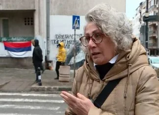 Gađala jajima grafit osuđenika za ratne zločine Ratka Mladića pa proglašena krivom zbog remećenja javnog reda i mira Aida Ćorović