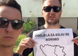 Javila se grupa koja stoji iza lijepljenja plakata o “podjeli BiH”, otkrili i svoj cilj Grupa Koja Stoji Iza Plakata O Podjeli Bosne