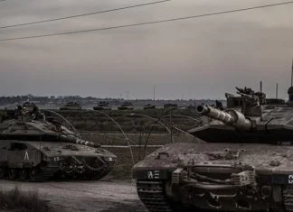 Izraelska vojska nastavlja raspoređivanje tenkova i oklopnih vozila na granici sa Gazom Izrael Hamas Ratni Sukobi