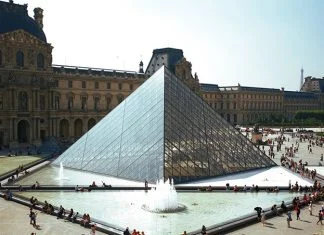 Muzej Louvre zatvoren iz sigurnosnih razloga Louvre Bhrt