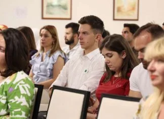 Pokrenuta izrada Strategije za mlade Federacije BiH Mladi U FBiH