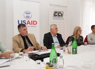 U Žepču održan okrugli stol na temu “Poboljšajmo stanje u upravljanju eksploatacijom mineralnih resursa i čišćenjem materijala iz vodotoka” (FOTO) Okrugli Stol Žepče