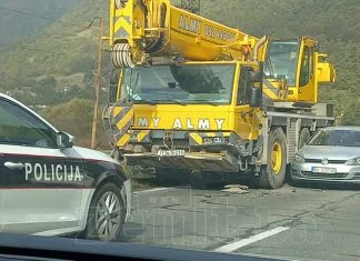 Saobraćajna nezgoda u mjestu Vraca kod Zenice Saobraćajna Nezgoda Kod Vrace