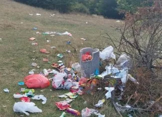 Smetovi nakon i ovog vikenda izgledaju kao deponija smeća (FOTO) Smetovi